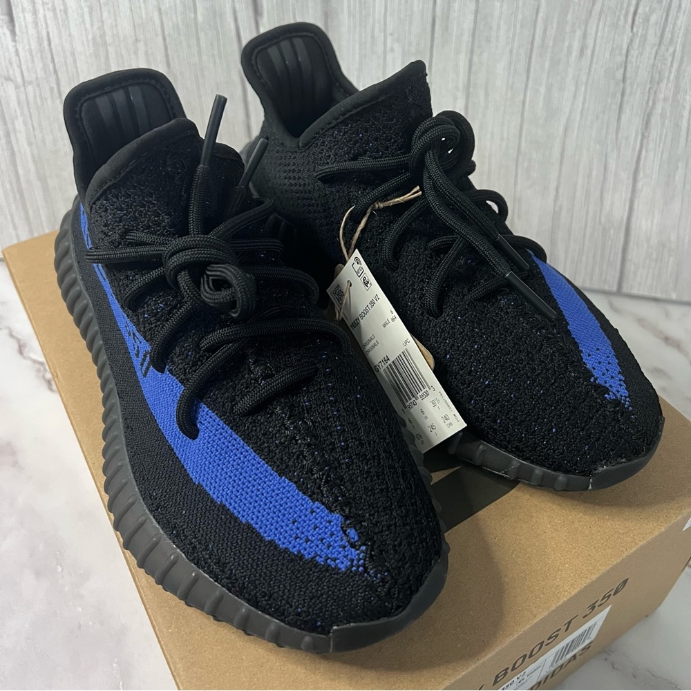 Dazzle Blue Yeezy Ultra Boost 350 V2 Size 6.5 *Brand New - GOAT Verified* - Picture 7 of 10